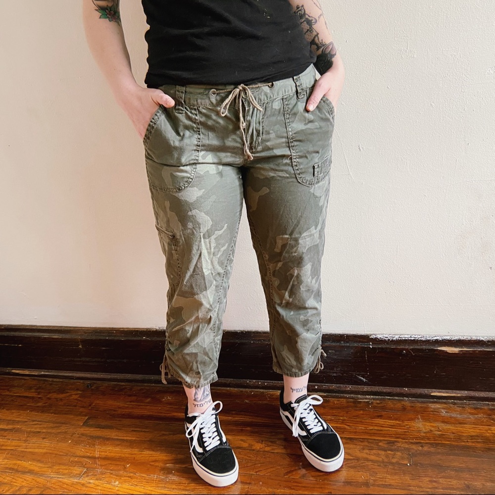 union bay army cargo capris size 9